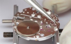 20年的雅克德罗还能用吗（古董手表的保养与修复指南）